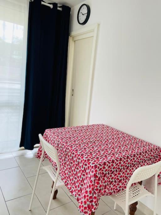 Studio-apartment Mit Balkon * Drezno