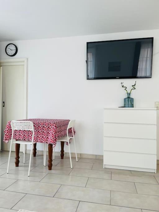 Studio-apartment Mit Balkon Drezno