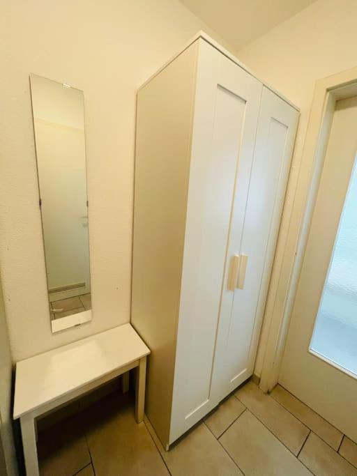 Studio-apartment Mit Balkon * Drezno