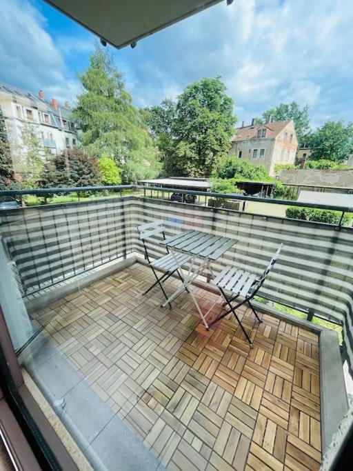 Studio-apartment Mit Balkon *
